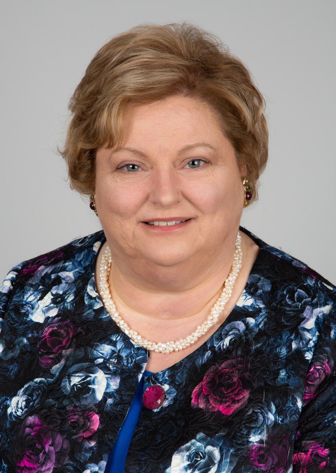 Porträt der Künstlerin Annette Vip